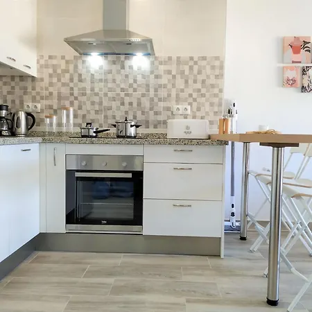 Deluxe In Benalbeach With Views Apartment Benalmadena