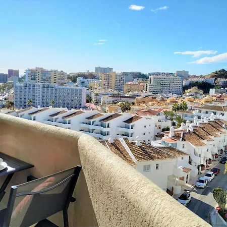Deluxe In Benalbeach With Views Lejlighed